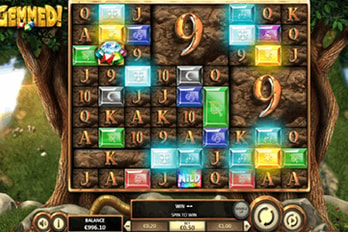 Gemmed Slot Game Screenshot Image