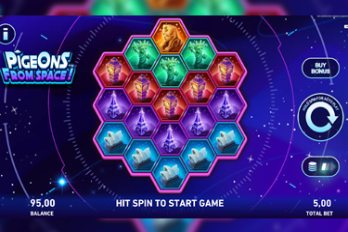 Pigeons from Space! Slot Game Screenshot Image